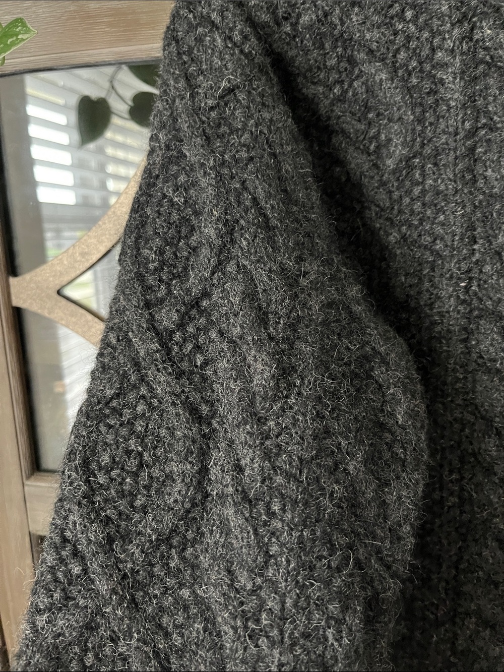 VINTAGE 100% WOOL J. Crew Dark Charcoal Cable Knit Crewneck Sweater - Picture 13 of 13
